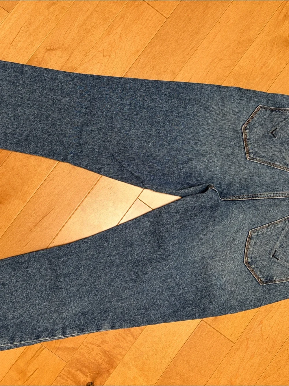 High-Rise Cropped Women's Jeans in Medium Blue